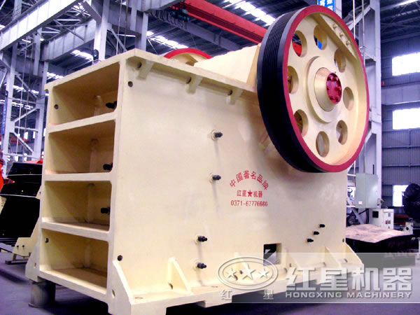 百噸鄂式破碎機(jī)