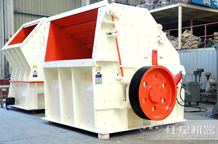 礦山機(jī)械之錘式破碎機(jī)