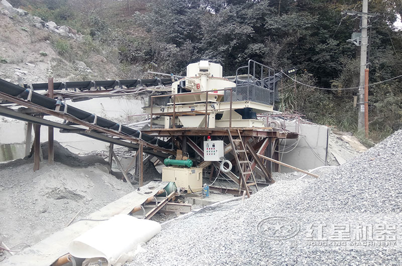 VSI制砂機作業(yè)現(xiàn)場