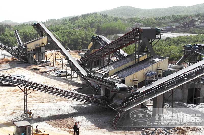 整套石子生產(chǎn)線現(xiàn)場(chǎng)