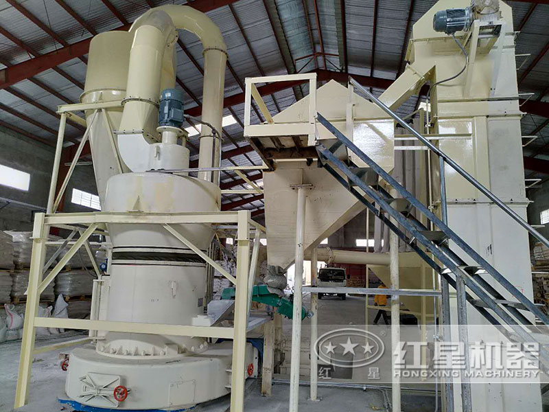 雷蒙磨粉機(jī)現(xiàn)場(chǎng)